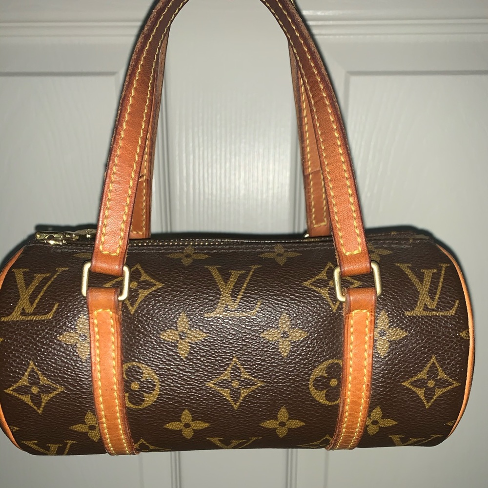 Louis Vuitton Purse - Papillon 19